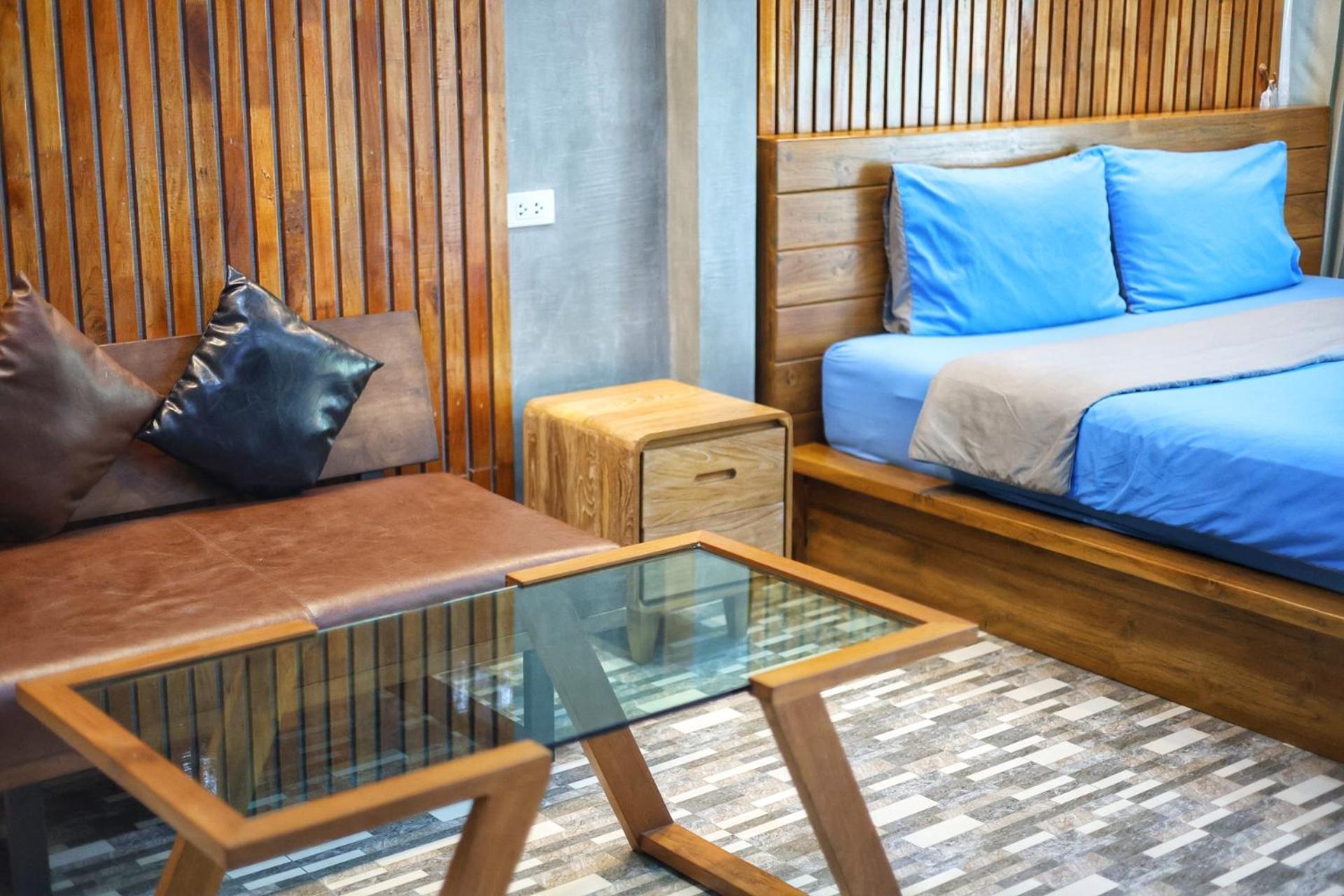 Skyhome Wat Jd I- Khai & Restaurant