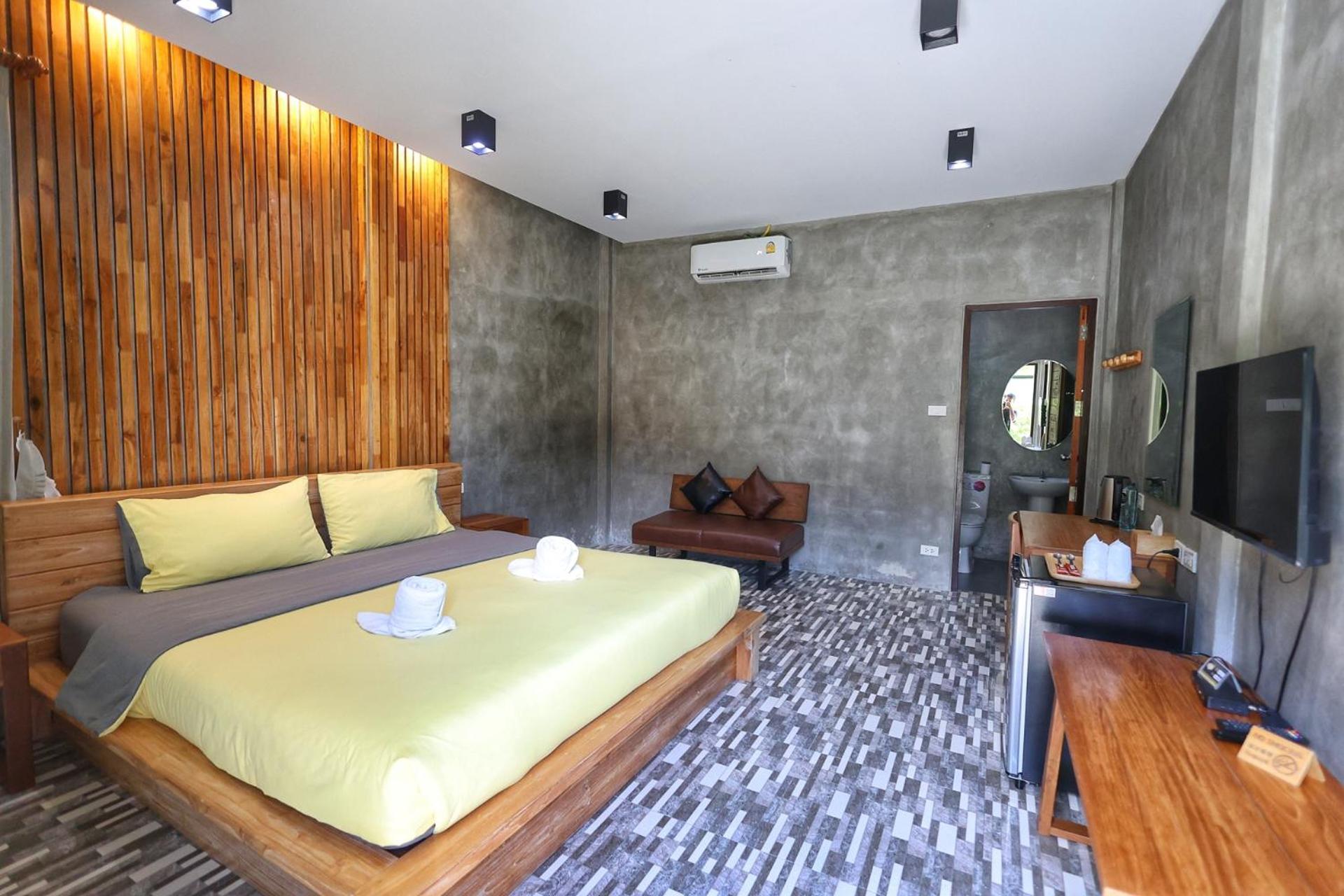 Skyhome Wat Jd I- Khai & Restaurant *