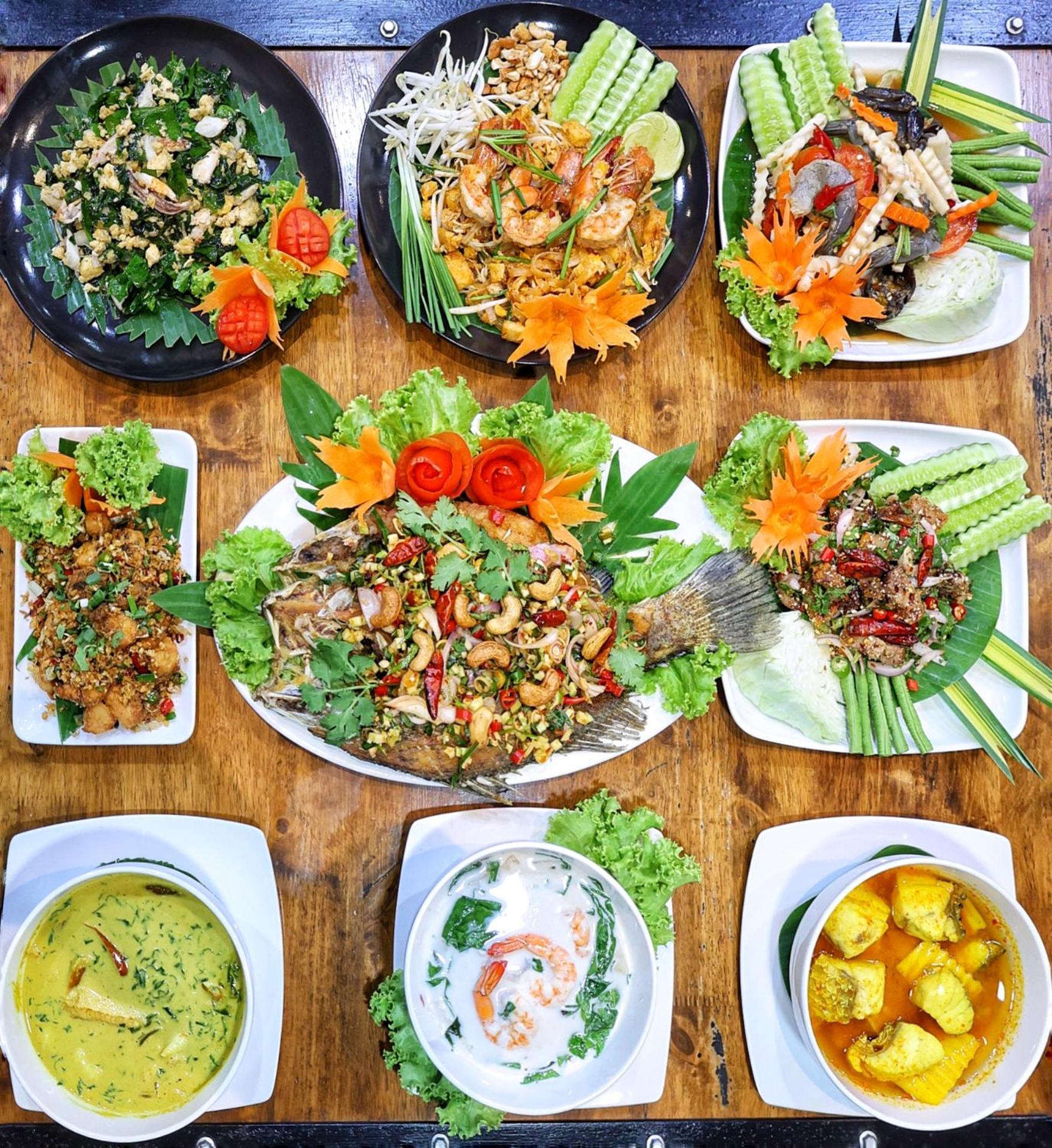 Skyhome Wat Jd I- Khai & Restaurant Ban Wat Boek